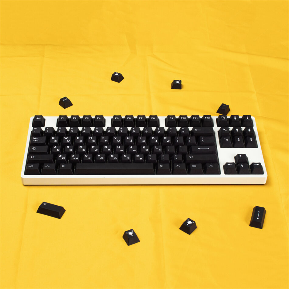 Brief Black Martian GMK KEYCAPS