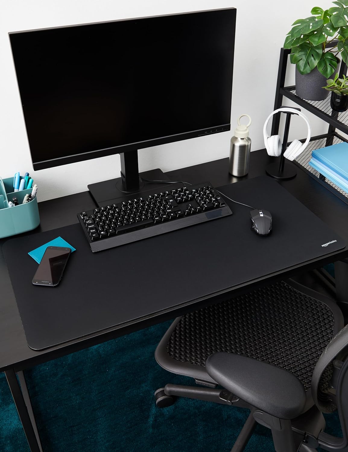 Amazon Basics Extended Gaming Mouse Pad,Black